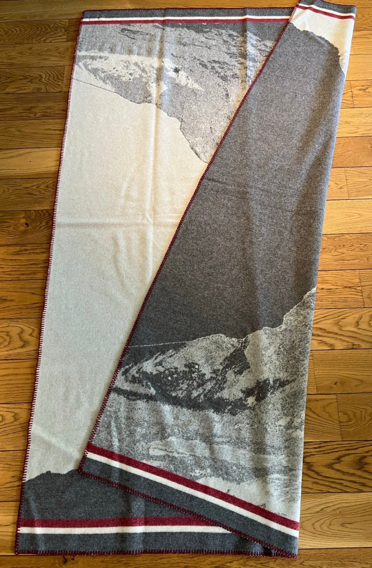 Matterhorn blanket