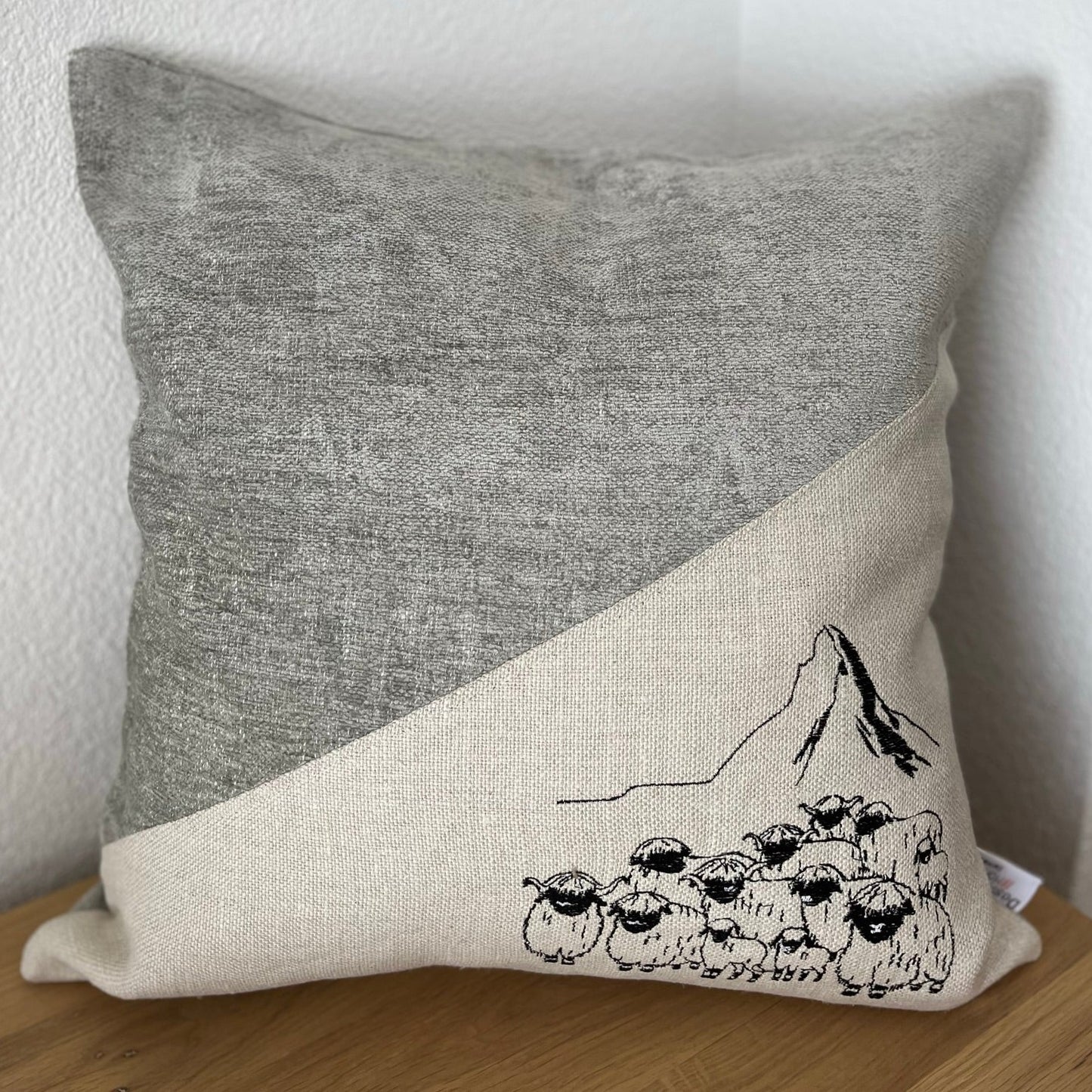 Blacknose Sheep with Matterhorn cushion cover, beige