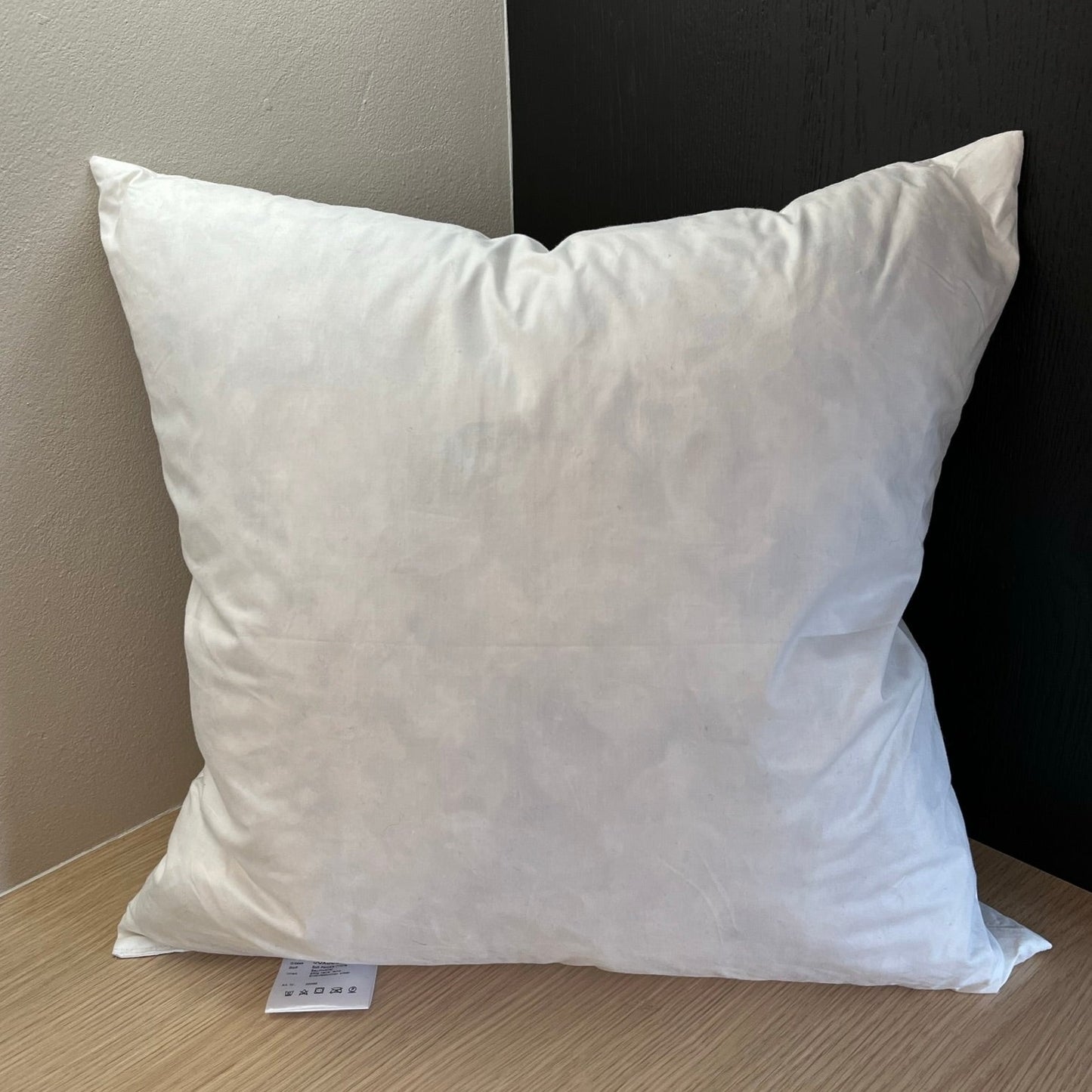 Cushion pad for decorative cushion cover